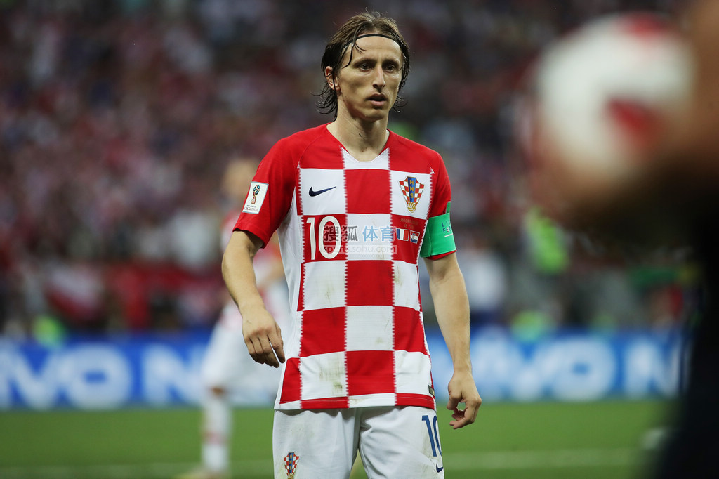 曼联旧将梅开二度：欧冠导演逆袭好戏，20场造17球太犀利