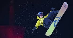 S14冠军皮肤开始宣传，zeus却被区别对待，登录页面被故意遮挡